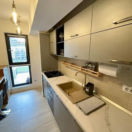 Sunrise Onix Pipera Бухарест